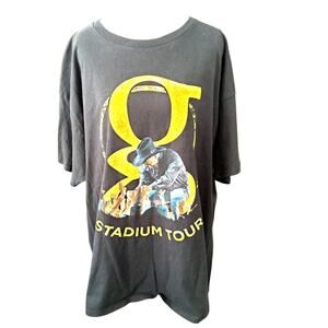 Garth Brooks Stadium Tour tshirt size 2X. Unisex Black Collectors Fan Artsy